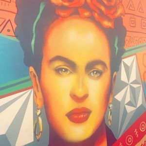 Meet your Posher, Alyxandra